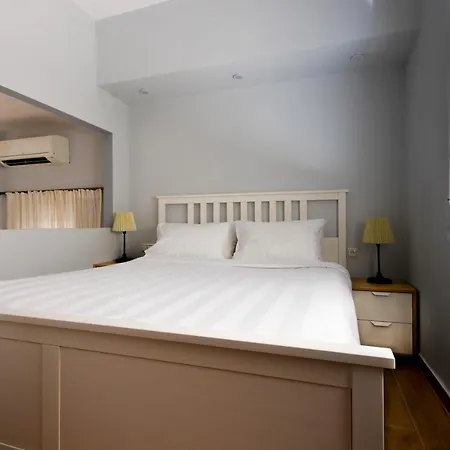 Twin Lofts ταξιαρχών, A Kalamatastay *